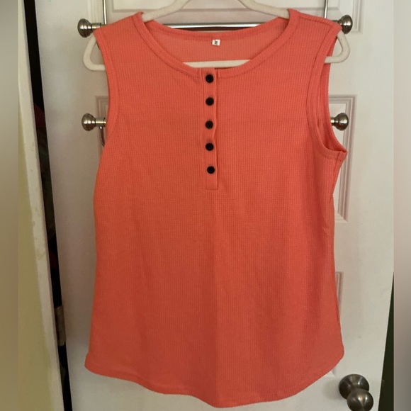 Tops - Coral Buttoned Sleeveless Tank Top